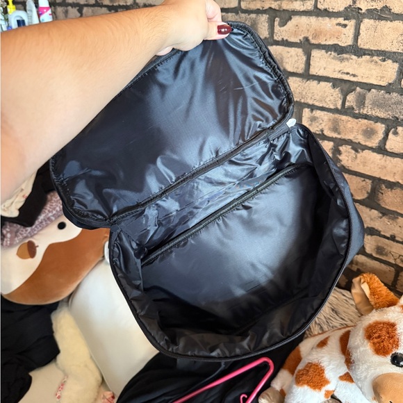Beyond Yoga Convertible Backpack Gym Bag Black Shoe Compartment Pilates Yoga main image 8